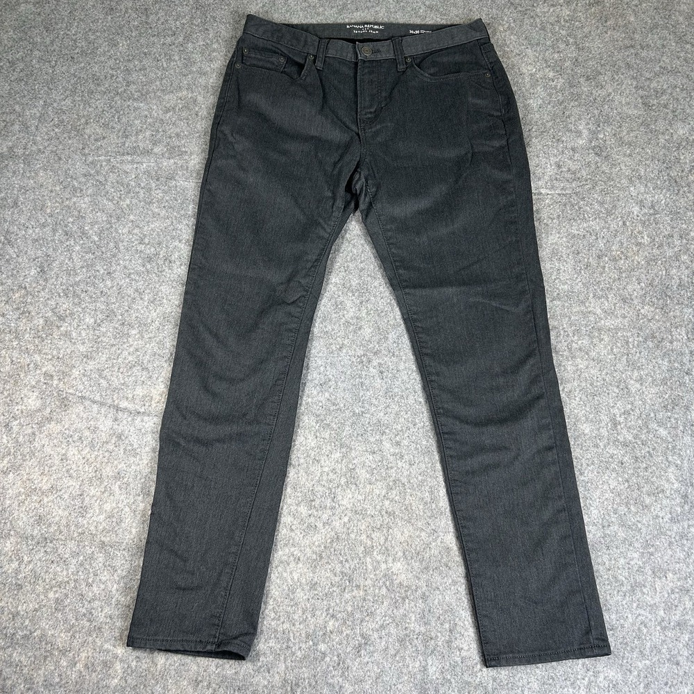 Banana Republic Traveler Jeans Mens 30X30 Athletic Fit Straight Leg Gray Stretch